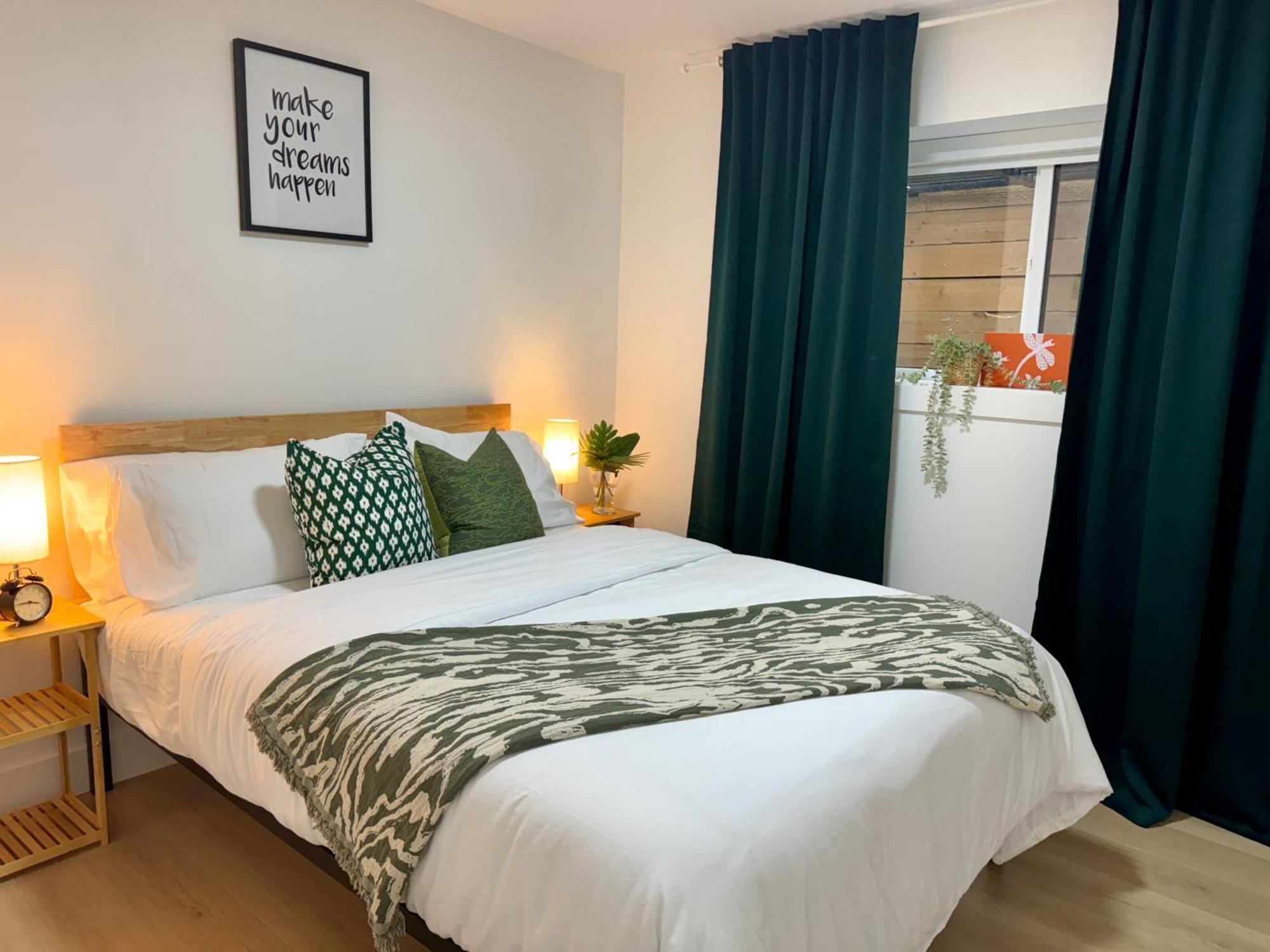 The Sunset Haven- Cozy 2Br Basement Suite Near White Rock Суррей Экстерьер фото
